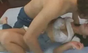 मालिश के साथ मजाक किया सेक्सी वीडियो की पिक्चर है ।
