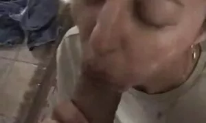 लड़कियों को एक झटका नौकरी के लिए कार धोने का फैसला किया. सेक्सी पिक्चर दिखाइए